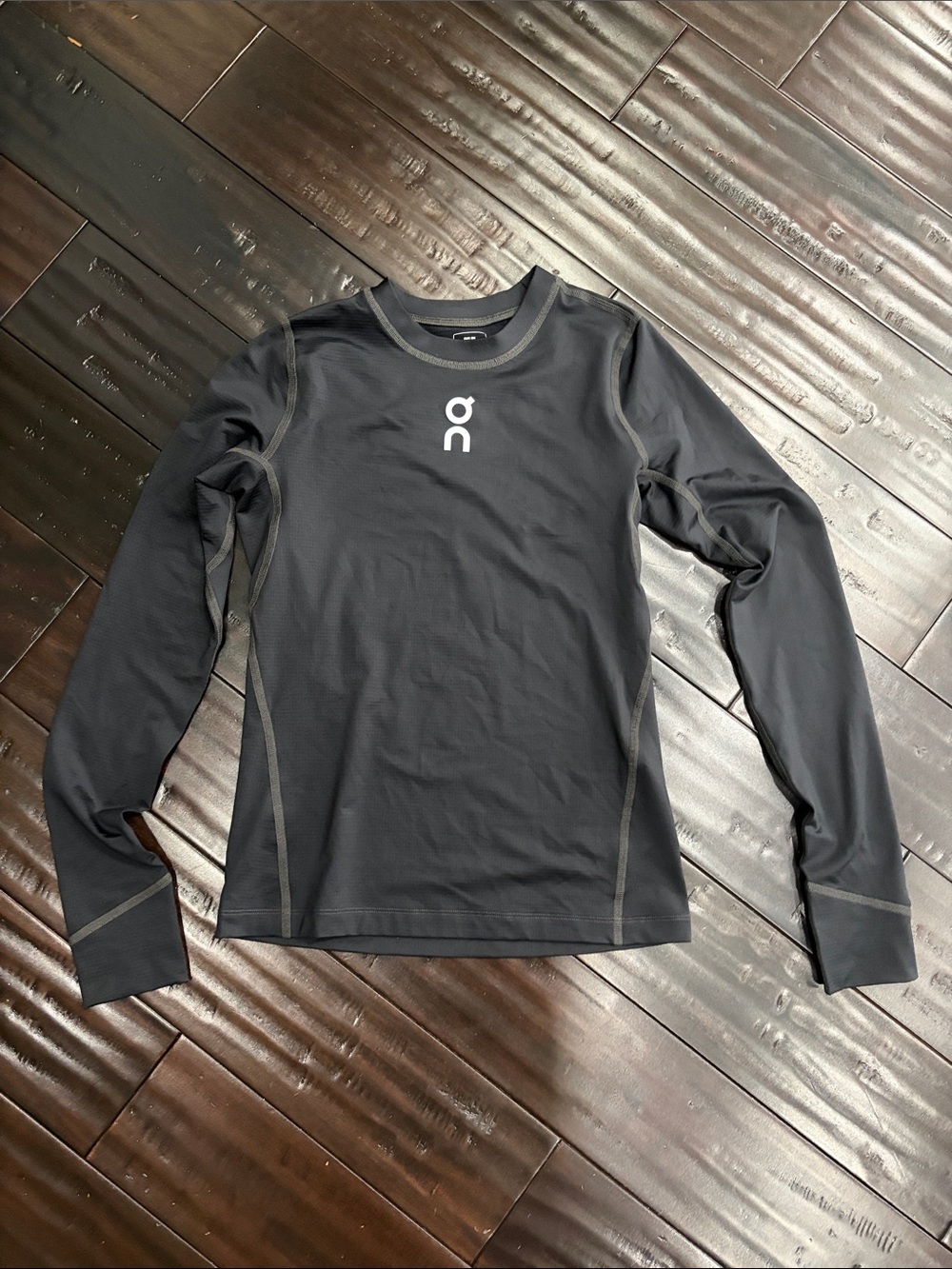 On Running Women's Long Sleeve Rash Guard - Black